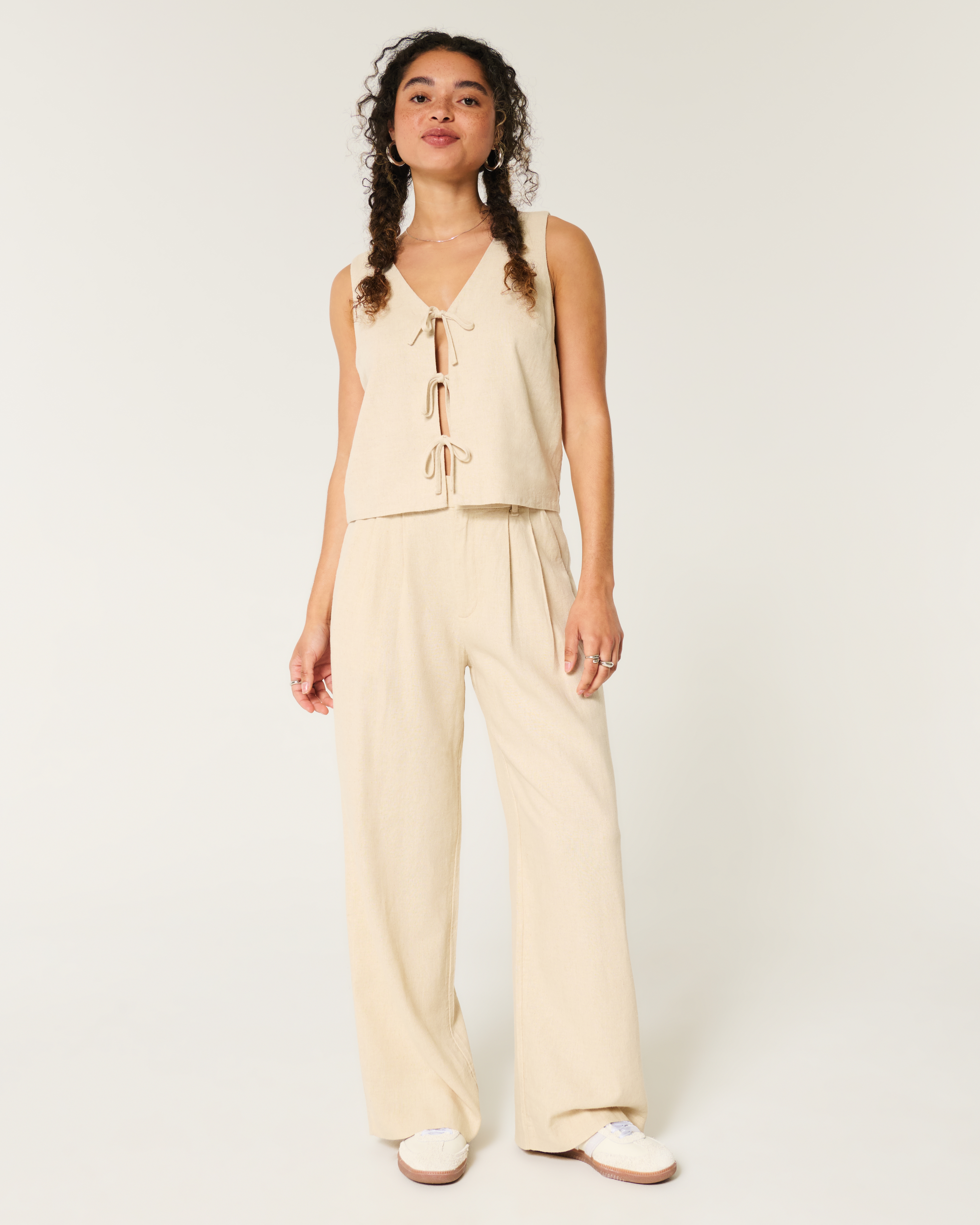 Hollister Livvy Ultra High-Rise Linen-Blend Wide-Leg Pants
