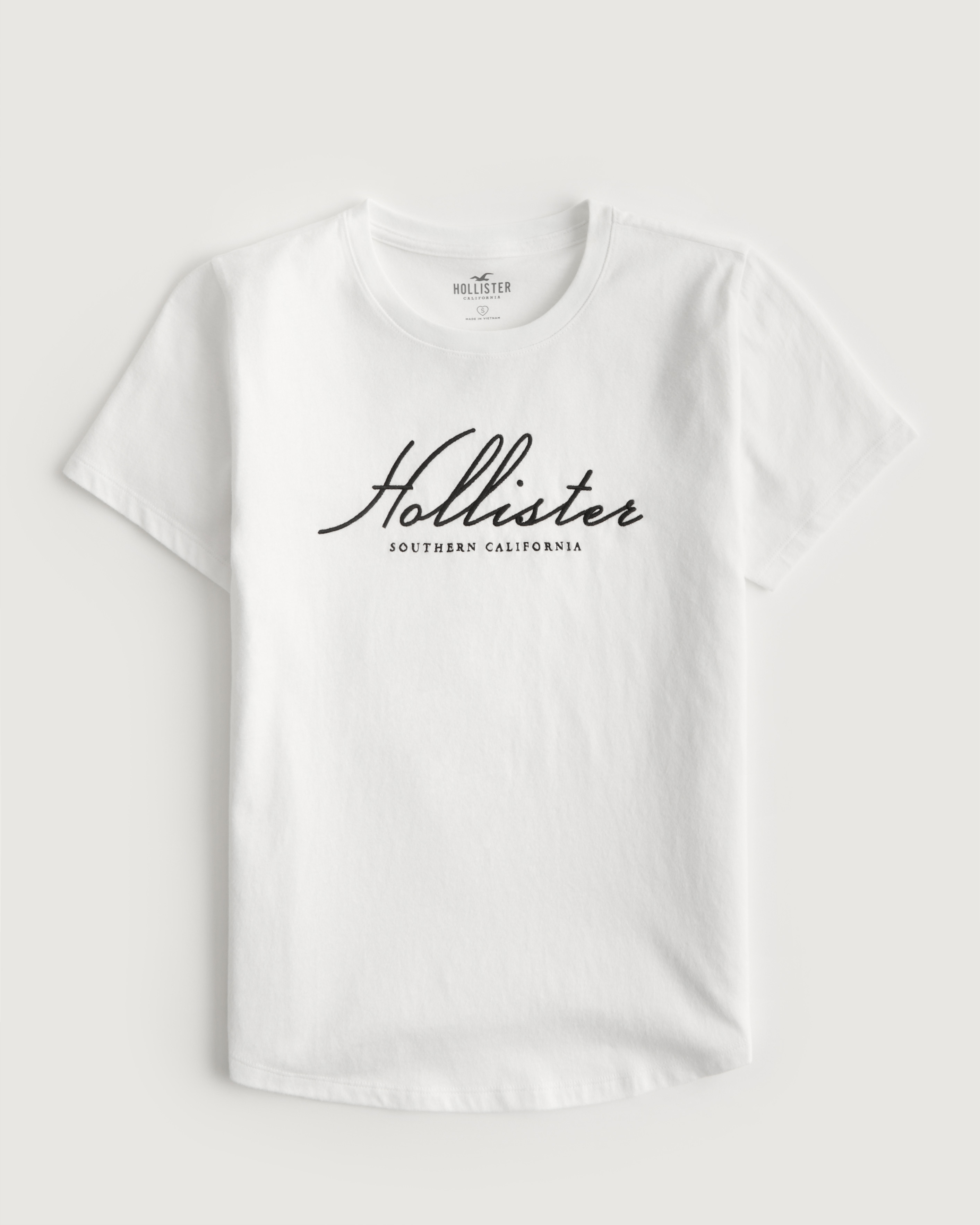 Hollister embroidered logo graphic tee online