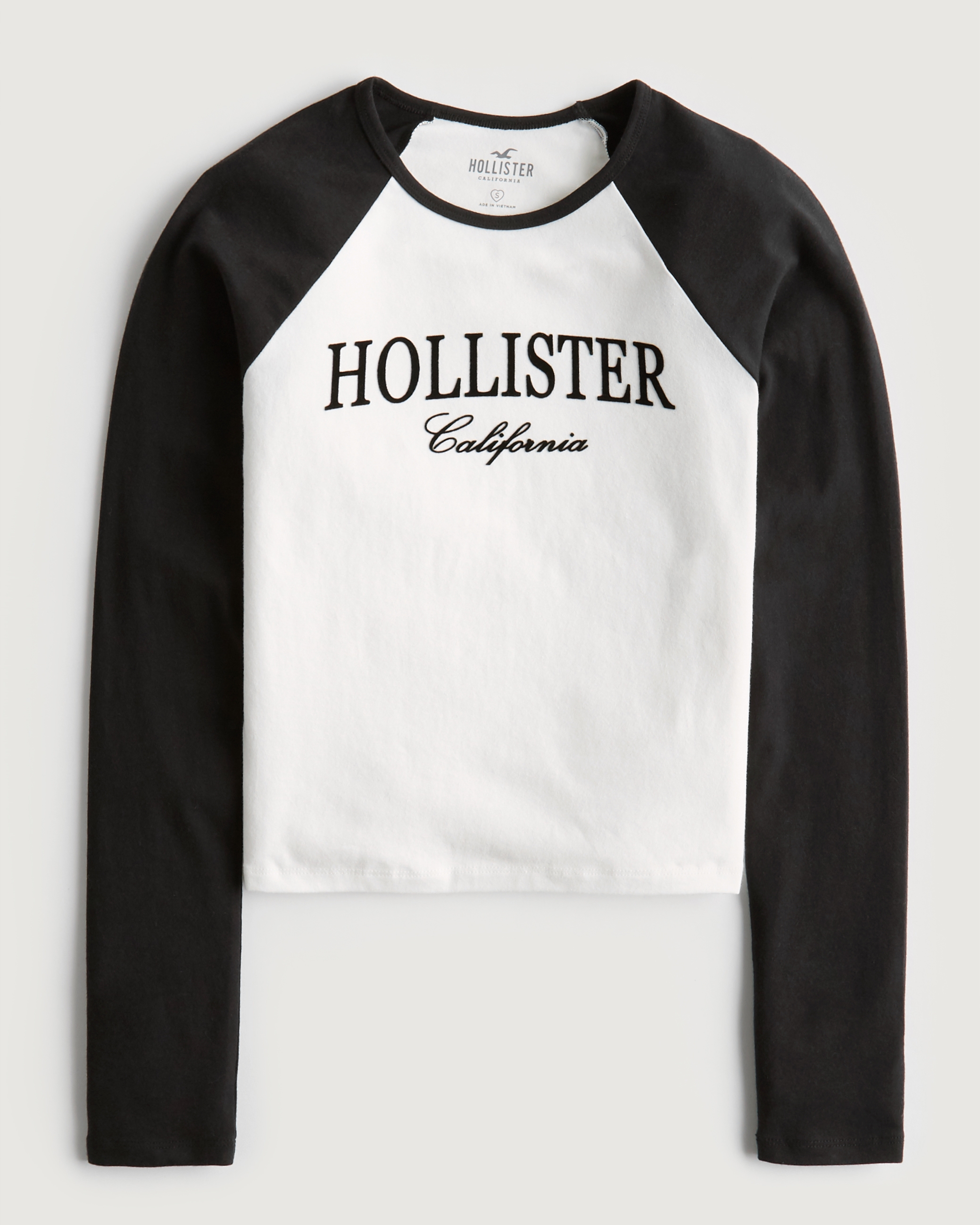 Women's Graphic Tees: Crop Top, Oversize & Long Sleeve | Hollister Co.