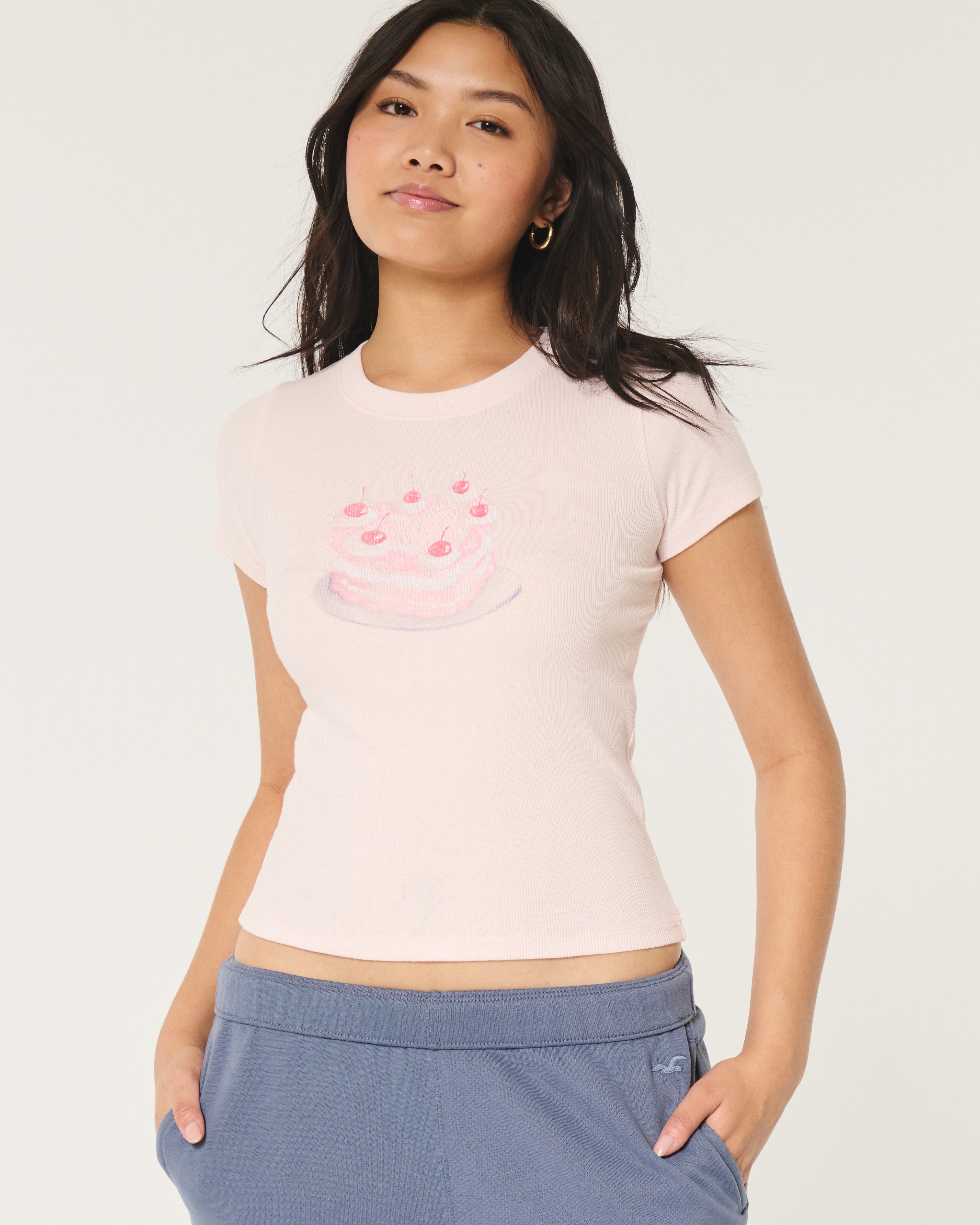 Women s Ribbed Longer Length Heart Cake Graphic Baby Tee Women s Sale HollisterCo