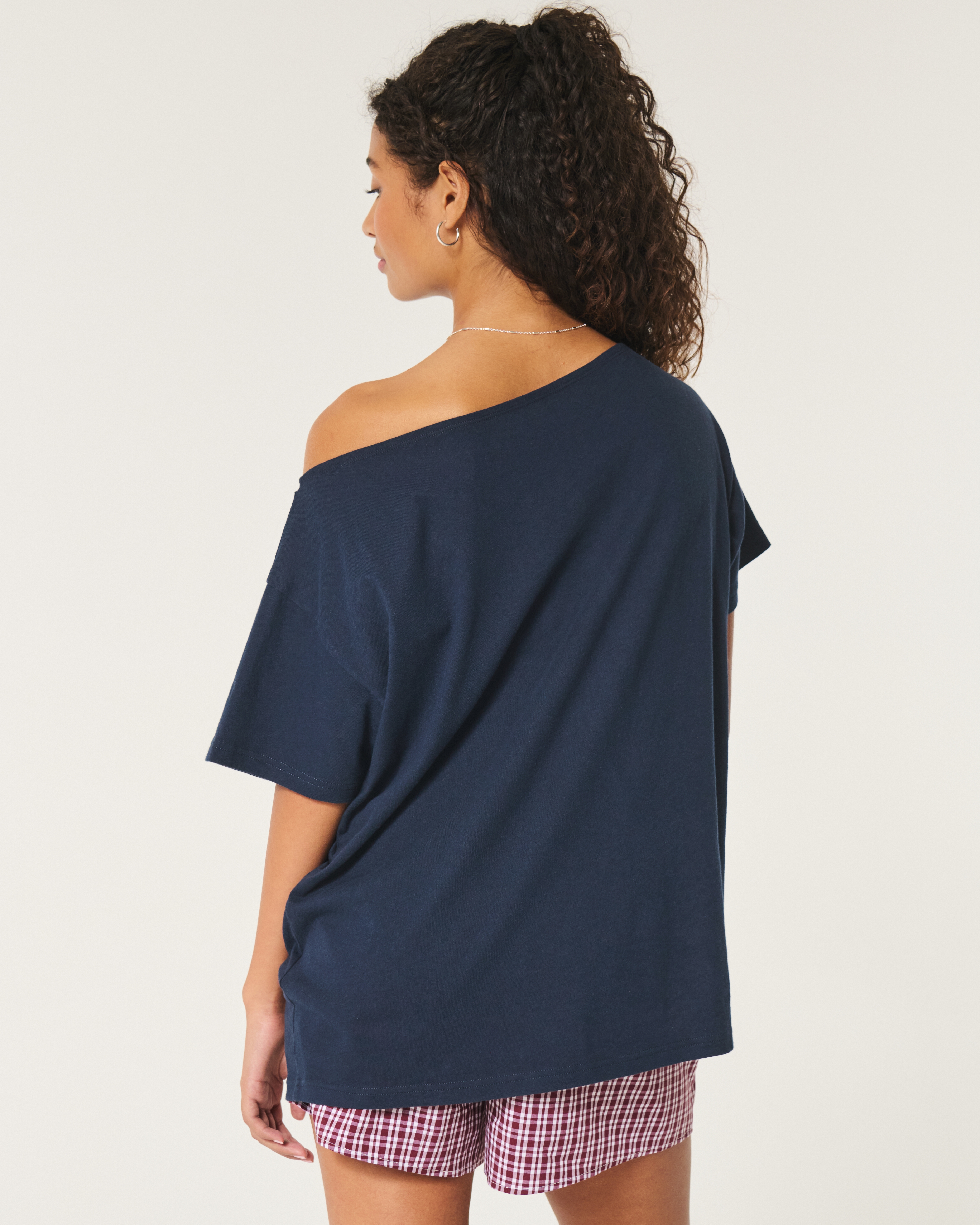 Hollister off the shops shoulder shirt