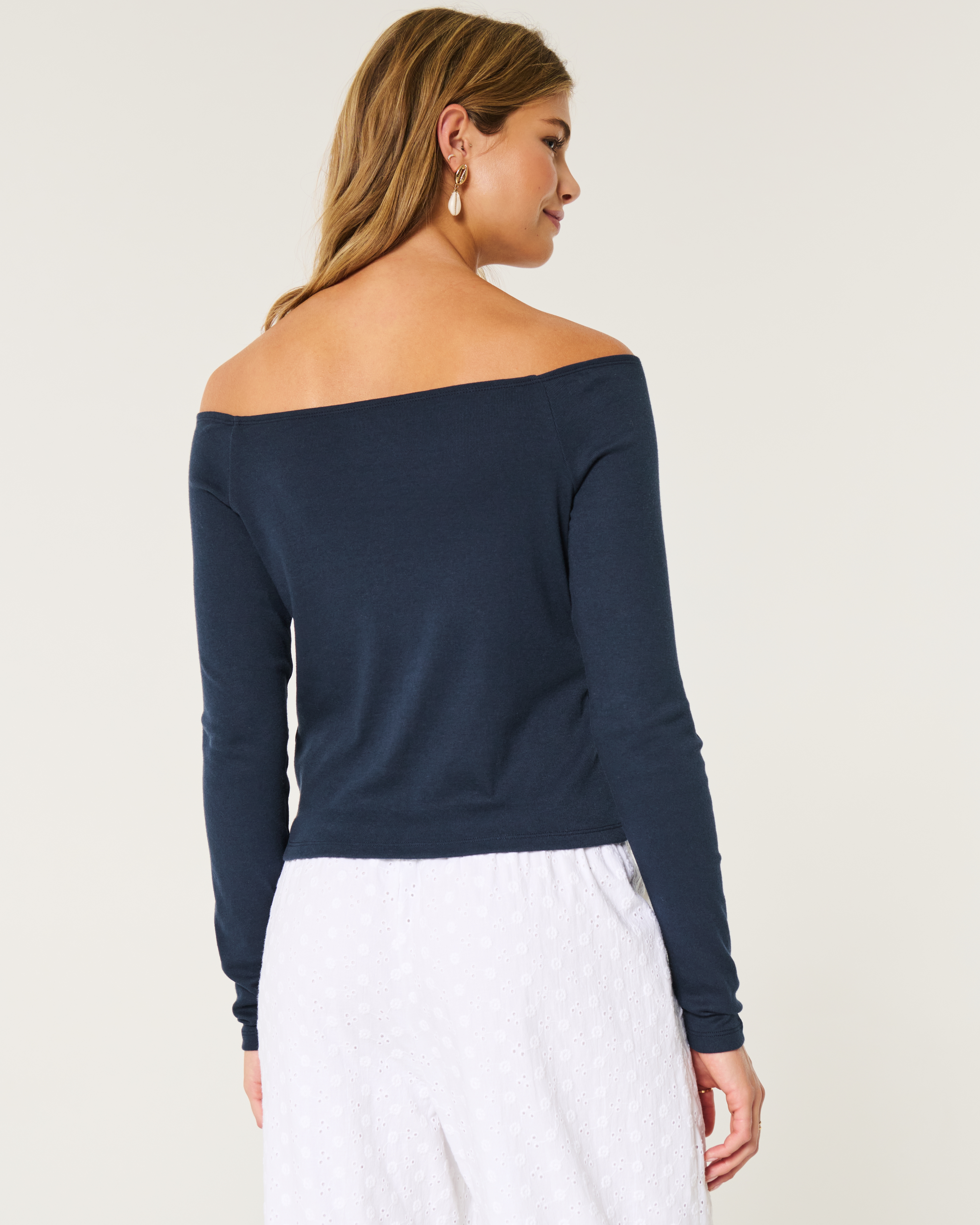 Hollister off the shoulder shirt best sale