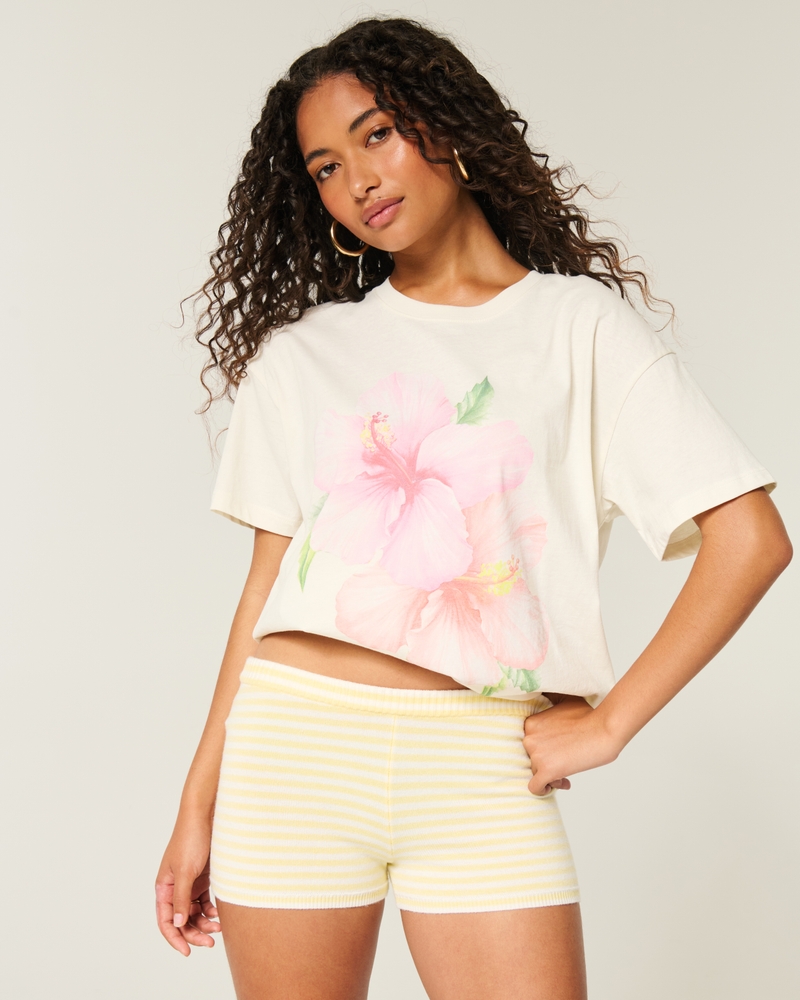 Women's Oversized Floral Graphic Tee | Women's Tops | HollisterCo.com