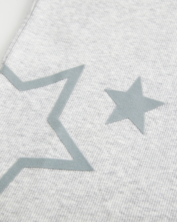 マタニティ star Women's Star Graphic Baby Tee | Women's Sale | HollisterCo.com