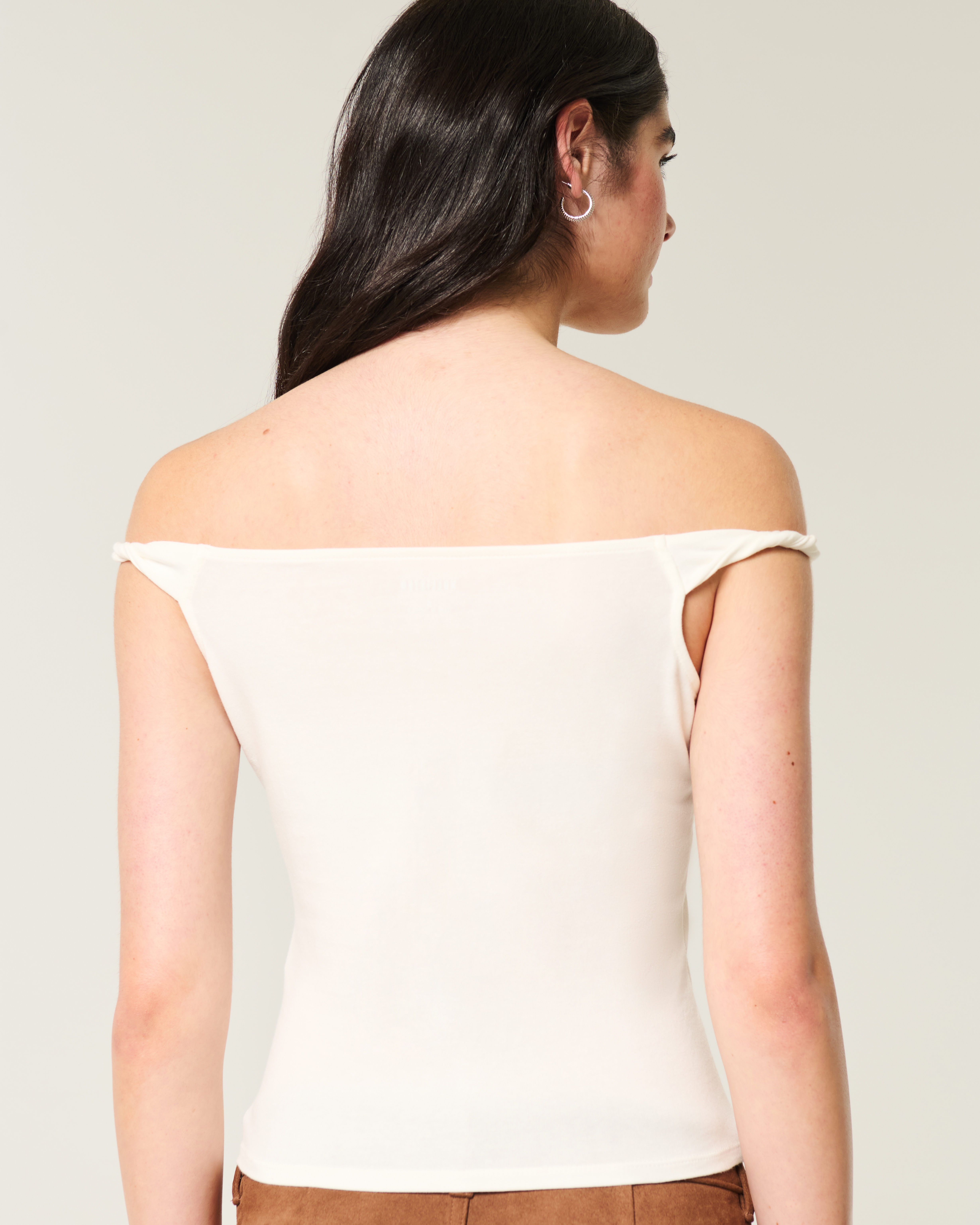 トップス roughlow VELOUR SHOULDER TEE (IVORY) roughlow VELOUR SHOULDER TEE (IVORY)