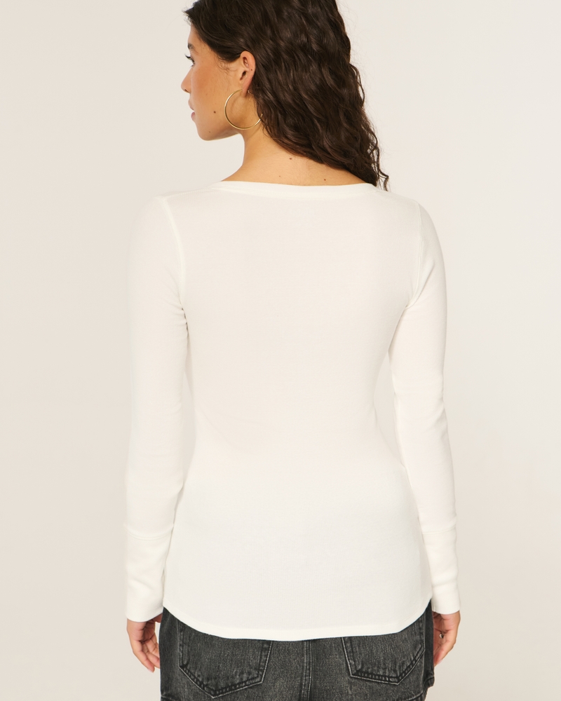 Logo Graphic Henley