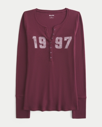 Femmes Henley graphique 1997 | Femmes Hauts | HollisterCo.com