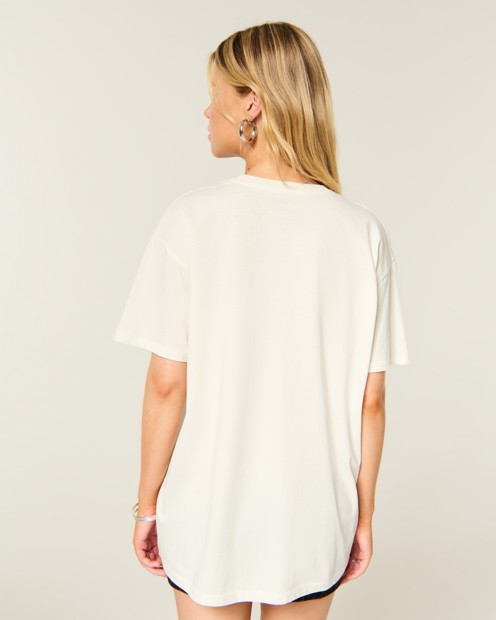 Women's Oversized Jennie Graphic Tee | Women's Clearance