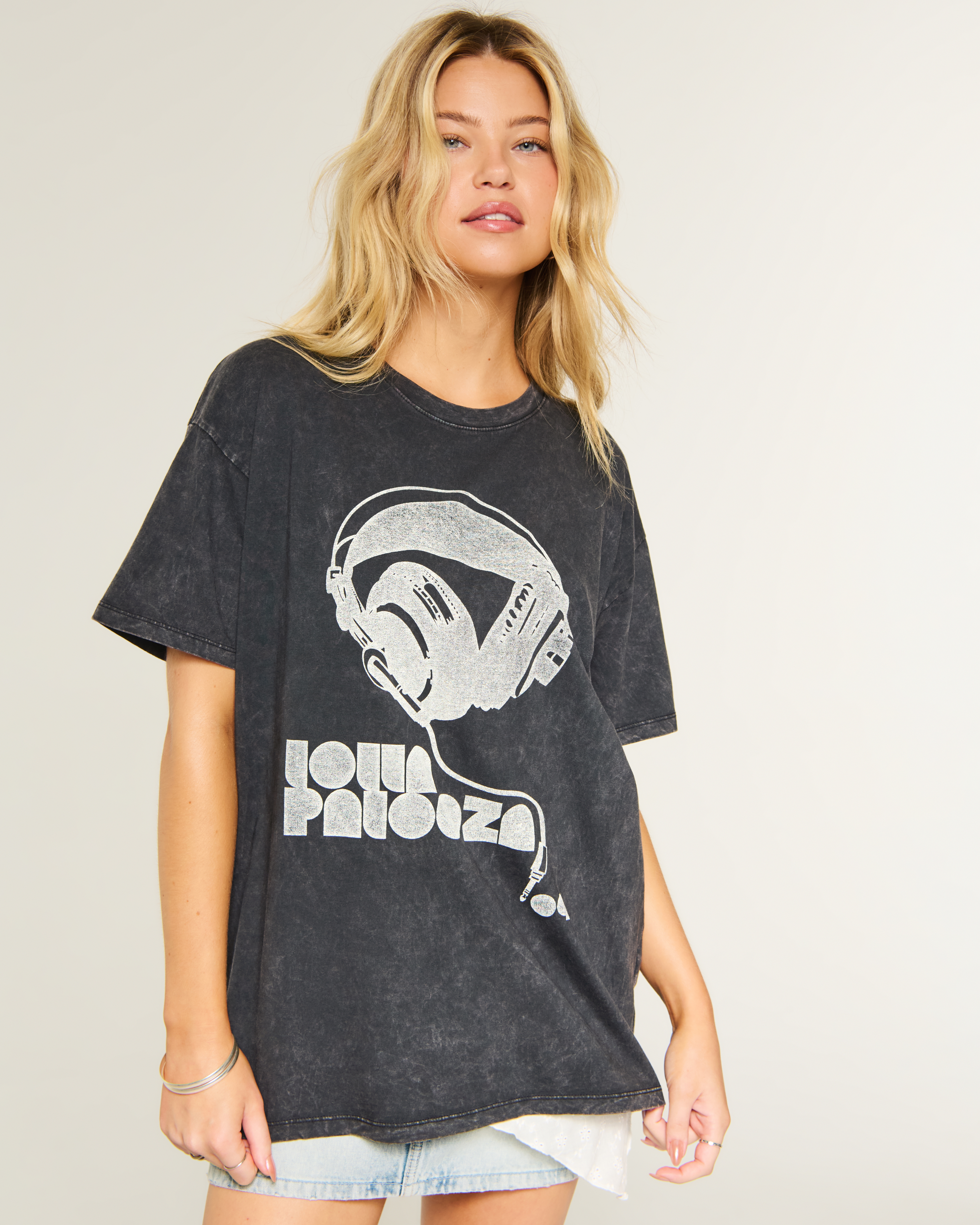 Oversized Lollapalooza Graphic Tee
