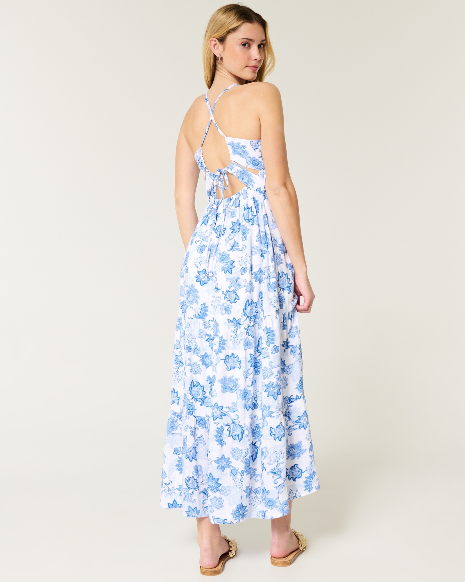 Women's Open Back Maxi Dress in Blue Floral Size XXL from Hollister