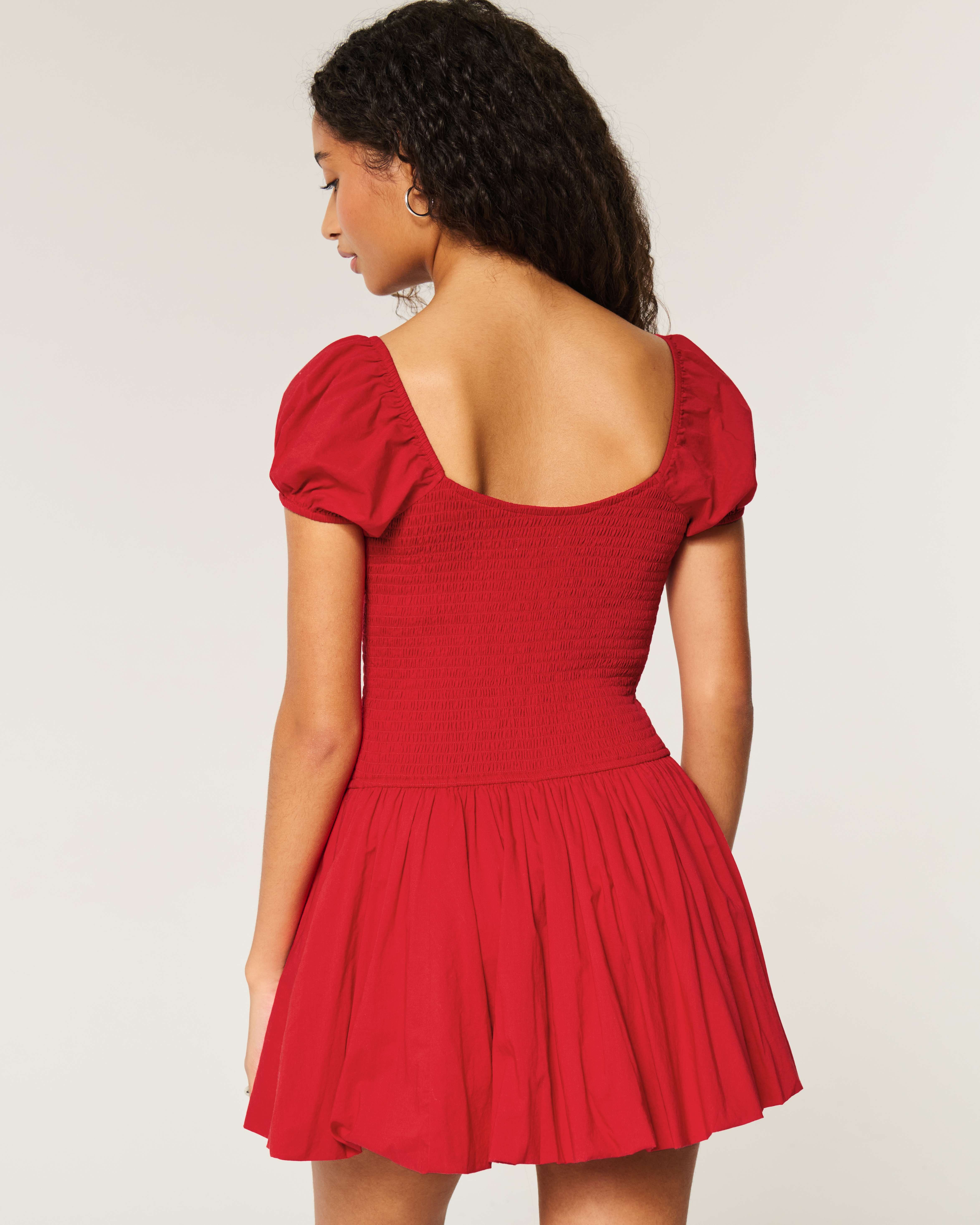 Hollister Sofia Drop-Waist Bubble Skort Dress at Hamilton Place in  Chattanooga, TN