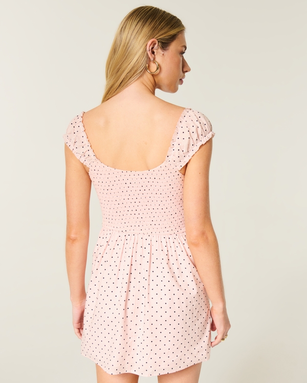 select to zoom model image