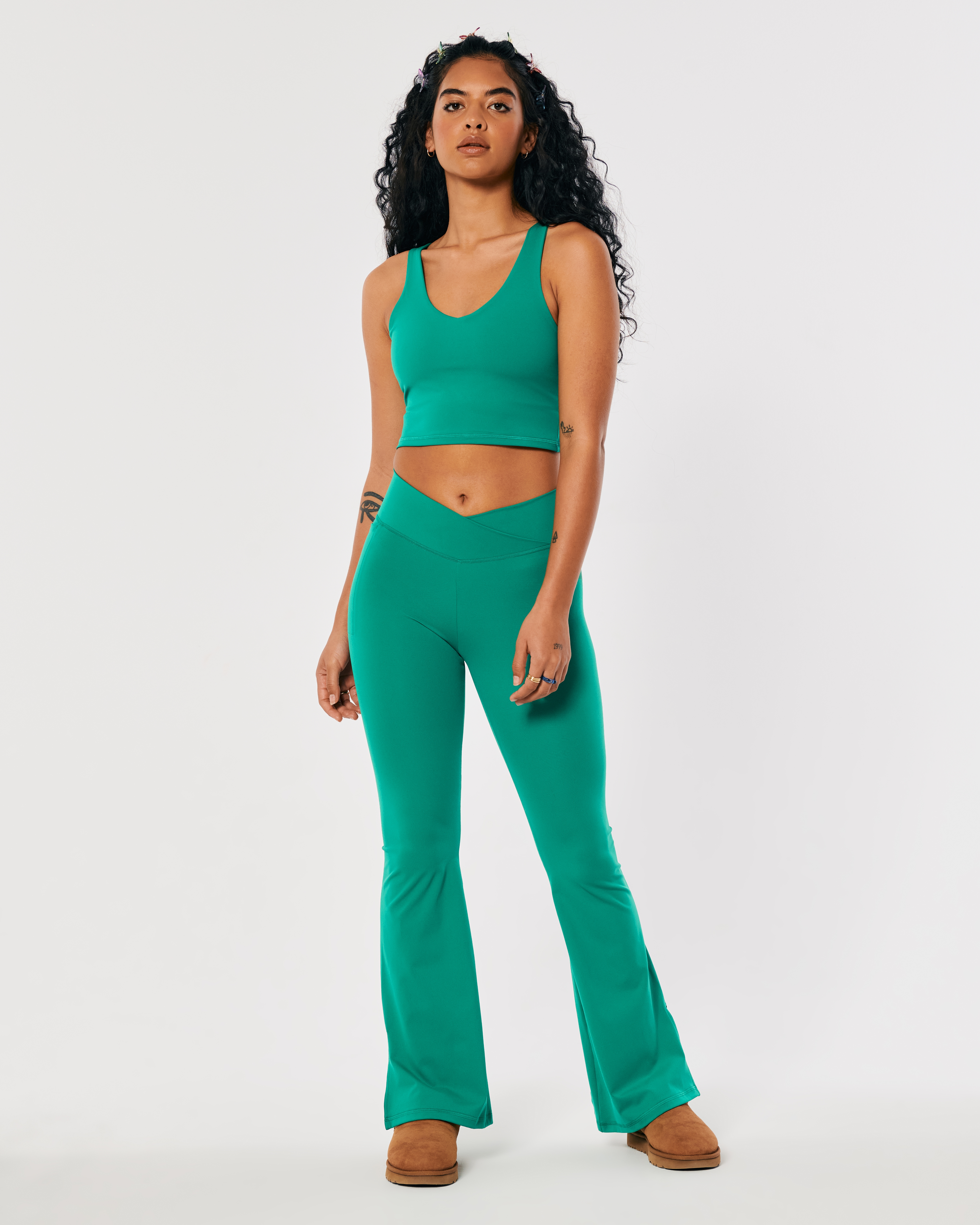 Women's Ultra High-Rise Fleece Flare Pants - Hollister Co.