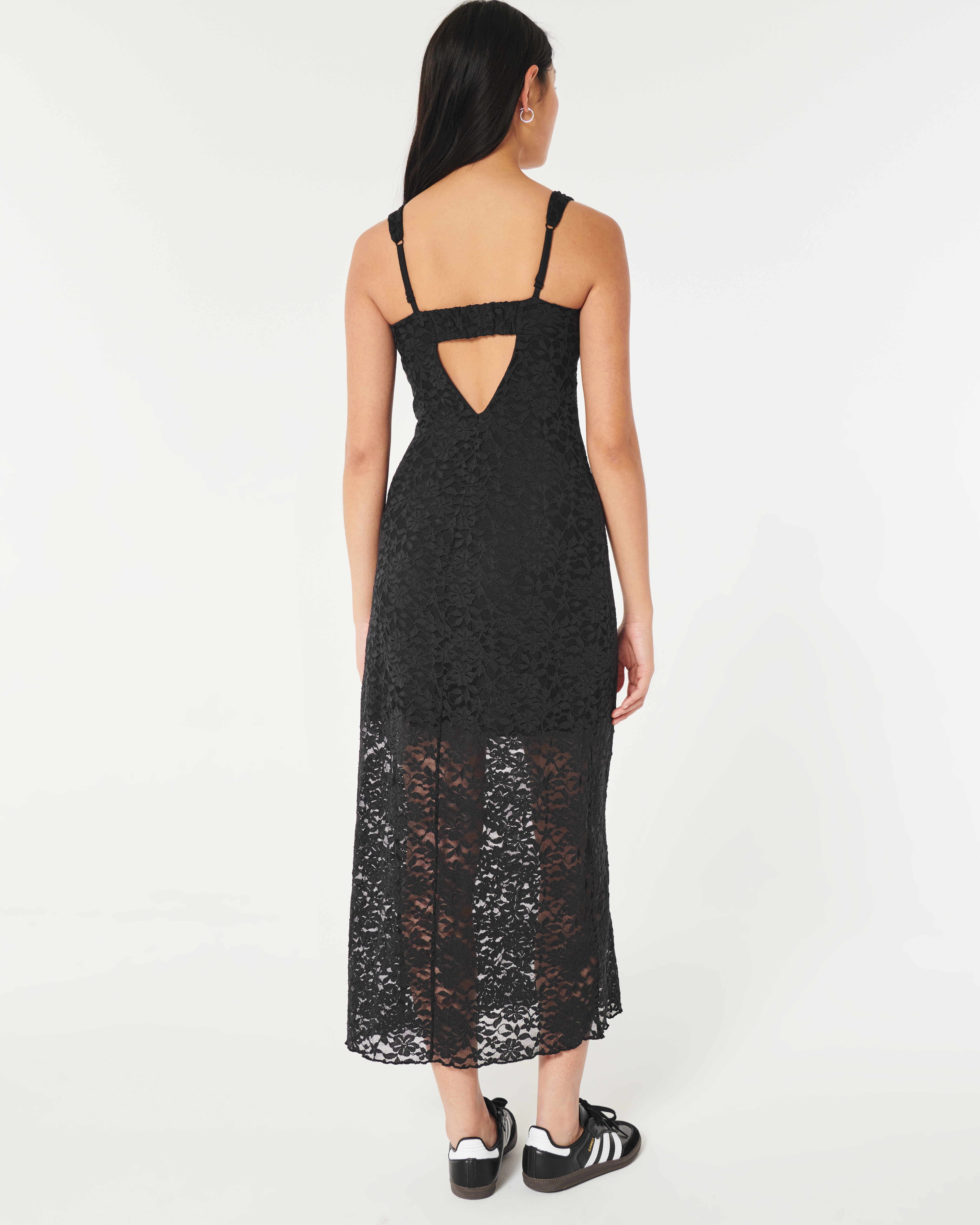 Social Tourist All-Over Lace Dress