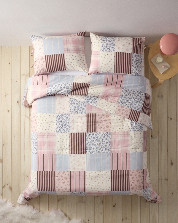 Hollister x Target Percale Patchwork Comforter Set, Pink Patchwork view 2