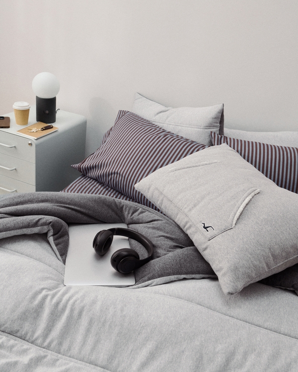 Hollister x Target Reversible Jersey Puff Comforter Set, Heather Grey view 2