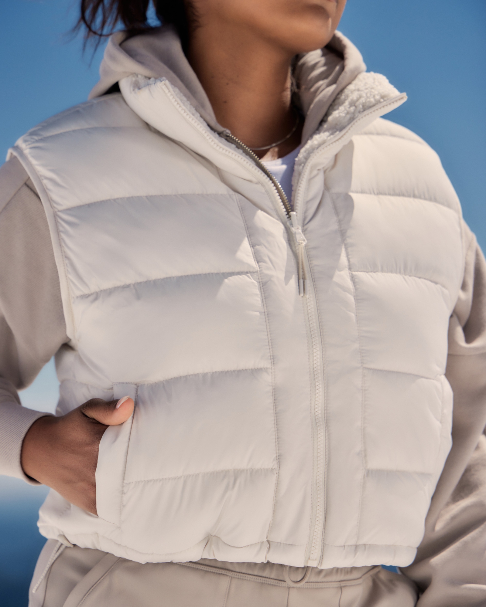 Hollister Puffer Jacket White - Sherpa-Lined Women's Size Medium BRAND  NEW!!
