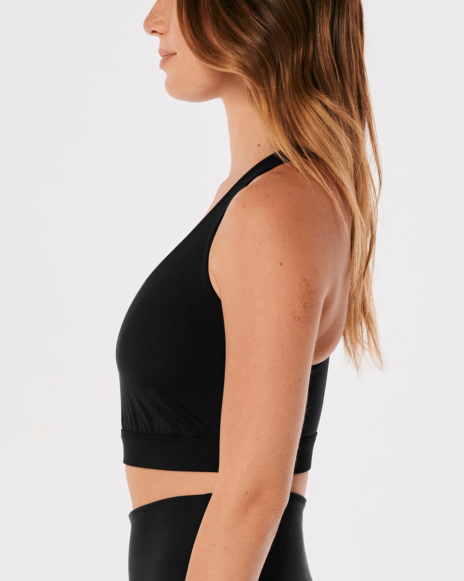 Hollister Gilly Hicks Go Energize Curvy Sports Bra