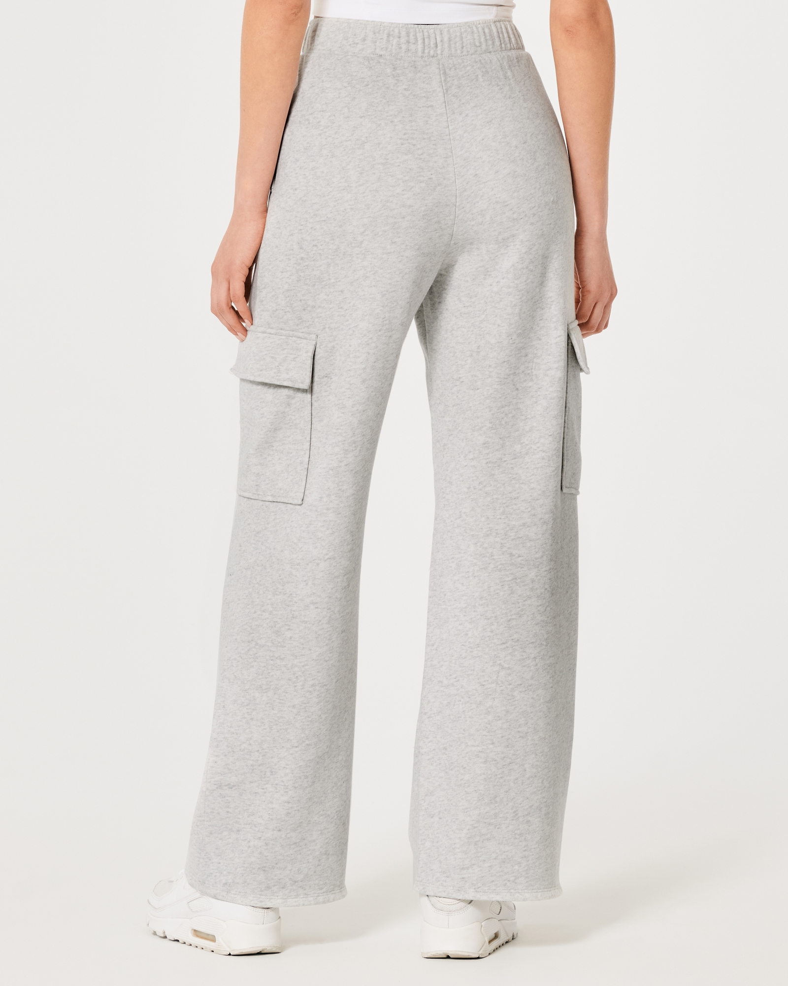 Women's Gilly Hicks Active Wide-Leg Cargo Sweatpants - Hollister Co.