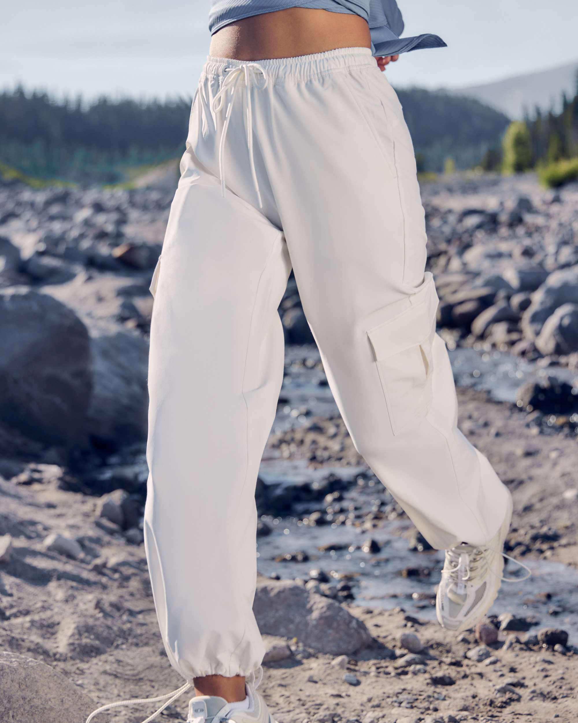 Women's Gilly Hicks Active Fleece-Lined Cargo Pants | Women's 