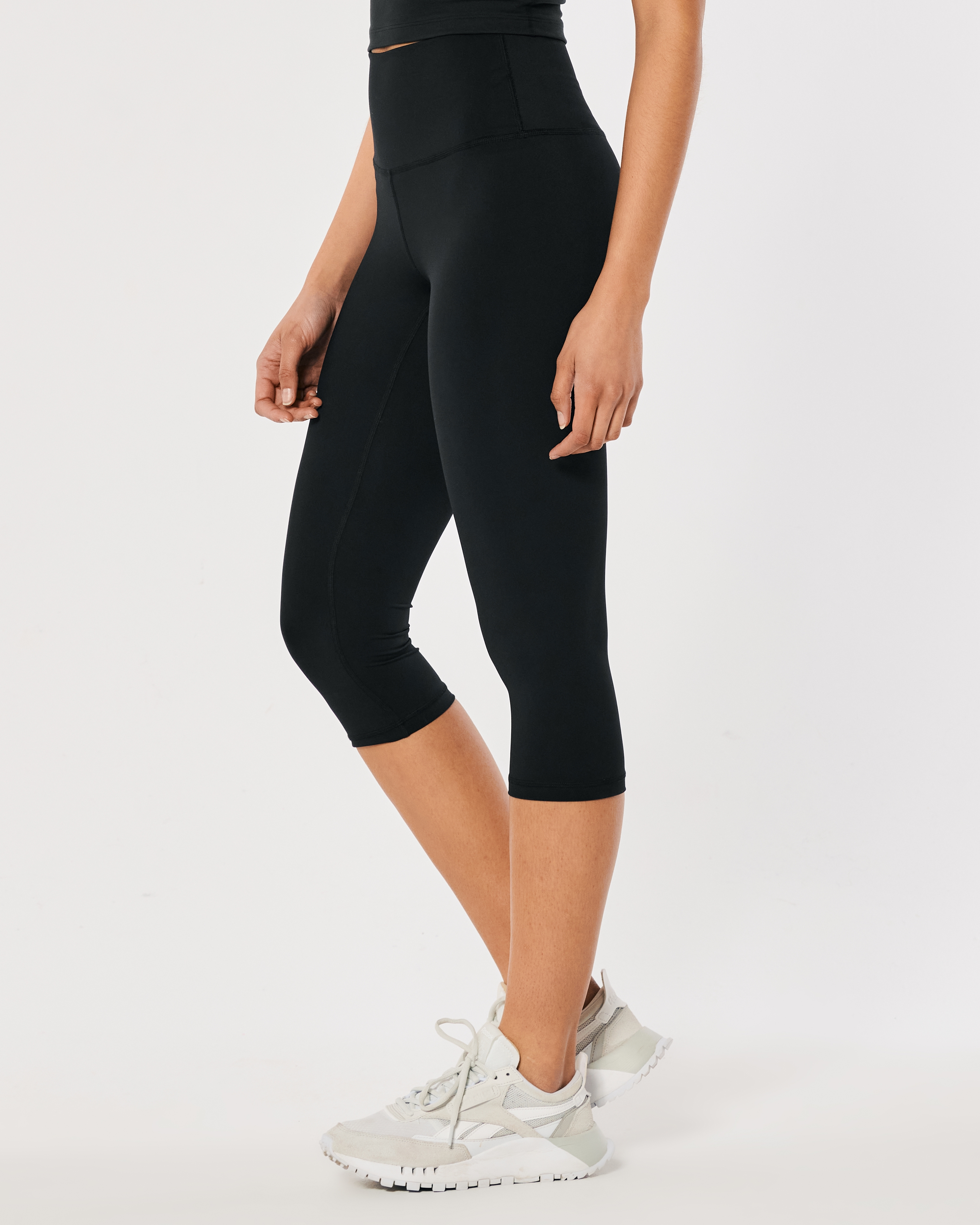 Lane Bryant Livi High-Rise Livi Soft Capri Legging