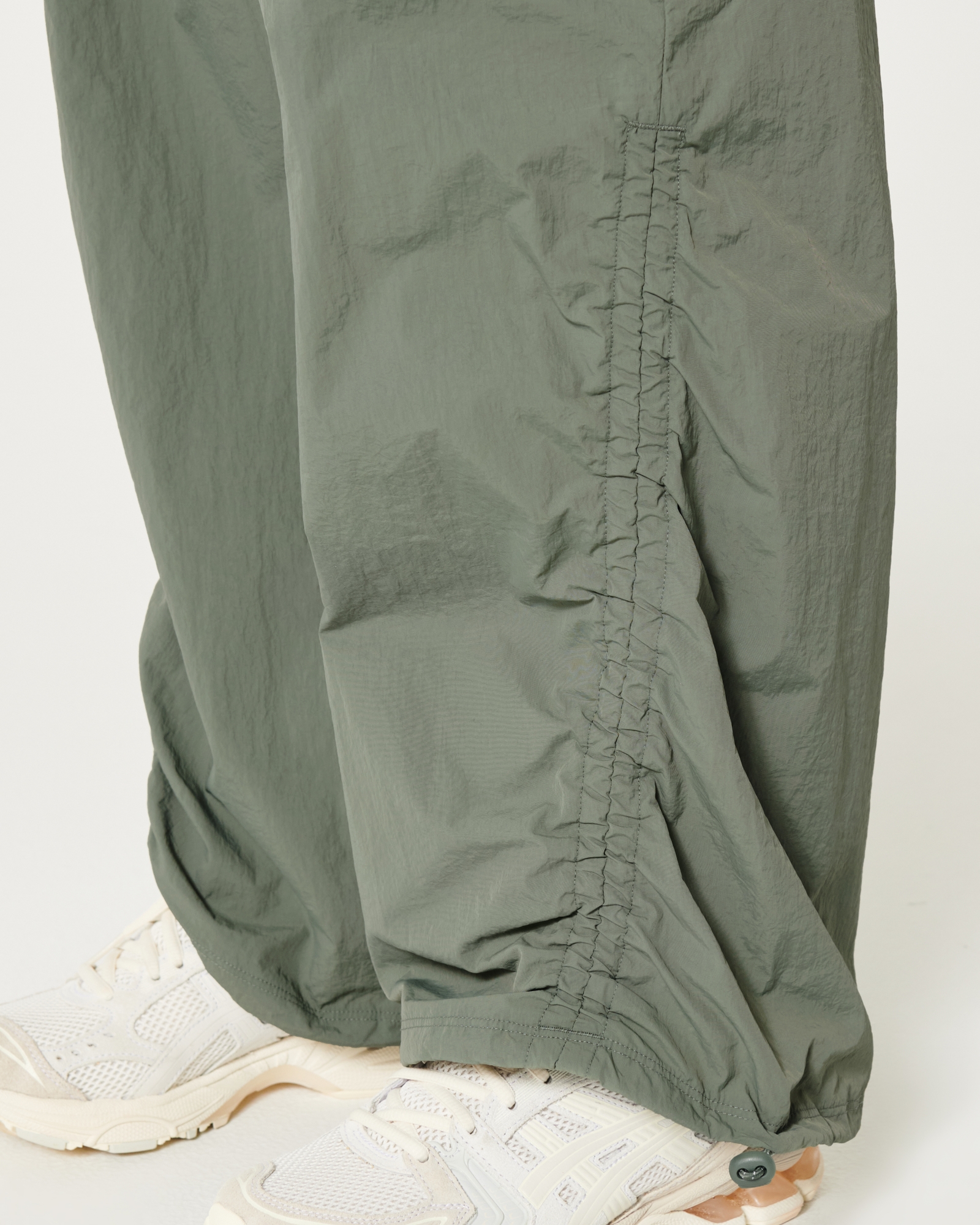 Hollister Gilly Hicks Adjustable Hem Cargo Pants