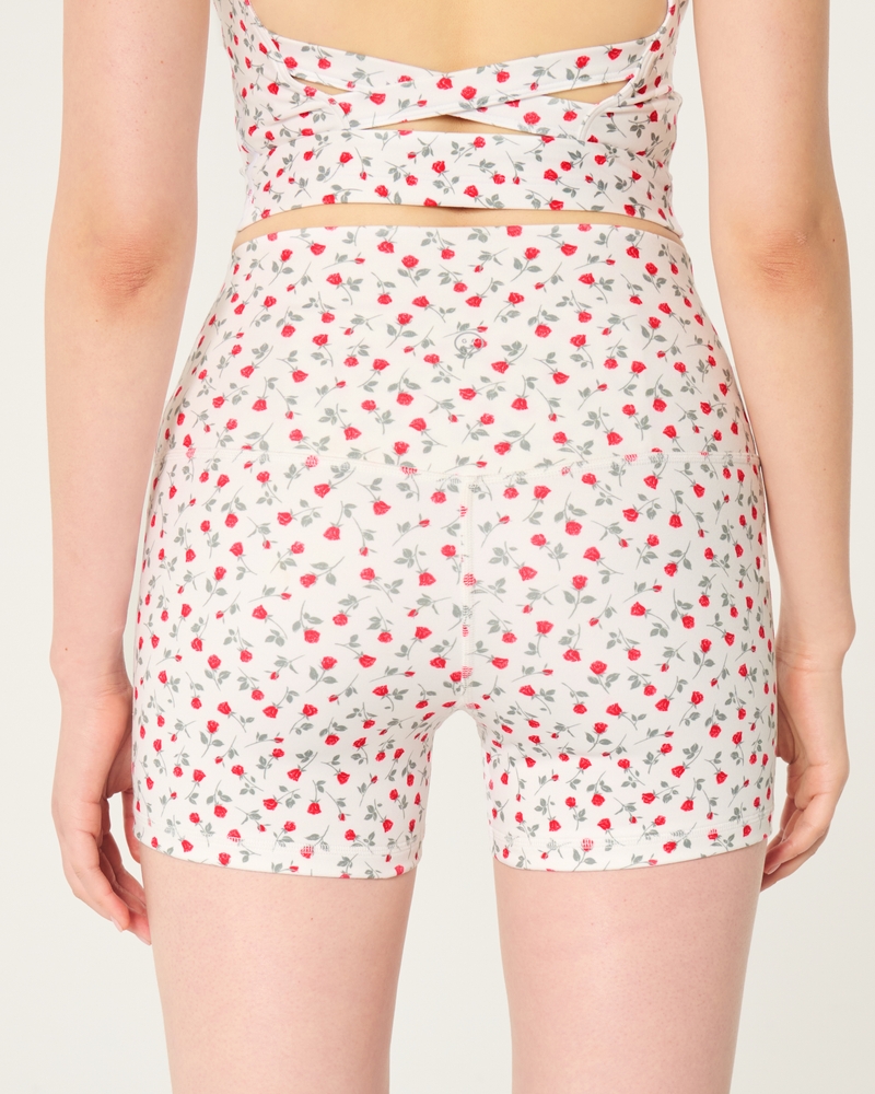Gilly Hicks Active Recharge High-Rise Shortie 3"