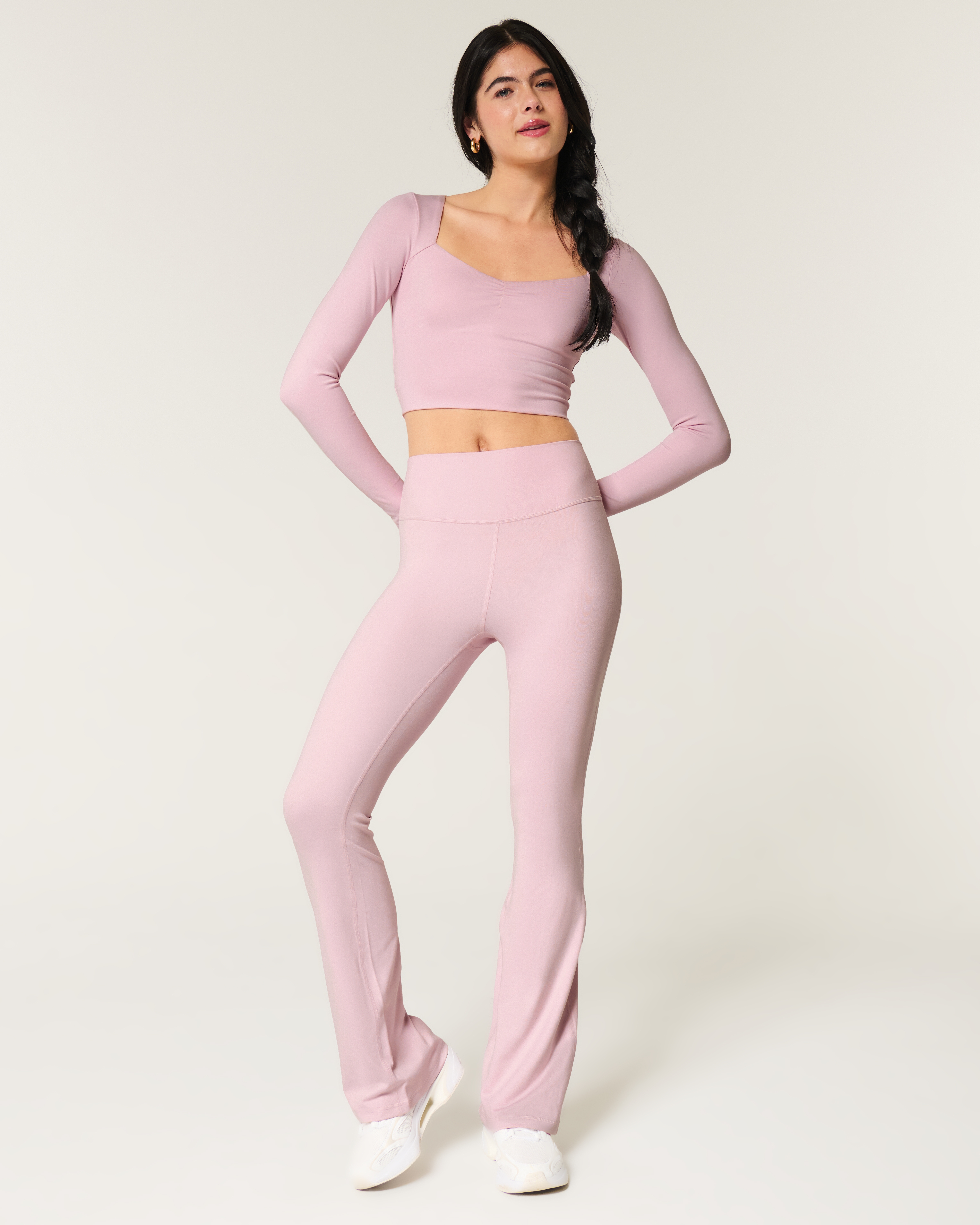 Gilly Hicks Active Recharge Flare Leggings