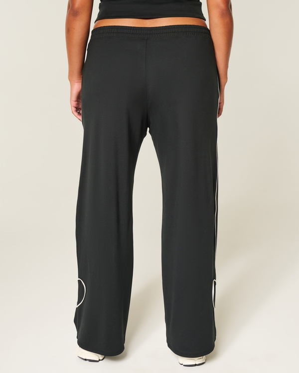 Women's Gilly Hicks Active Recharge Heart-Tipped Baggy Pants