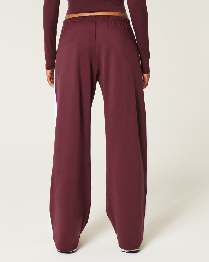 Gilly Hicks Active Recharge Low-Rise Ultra-Baggy Pants