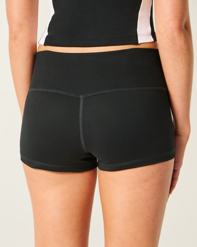 Gilly Hicks Active Recharge Shortie