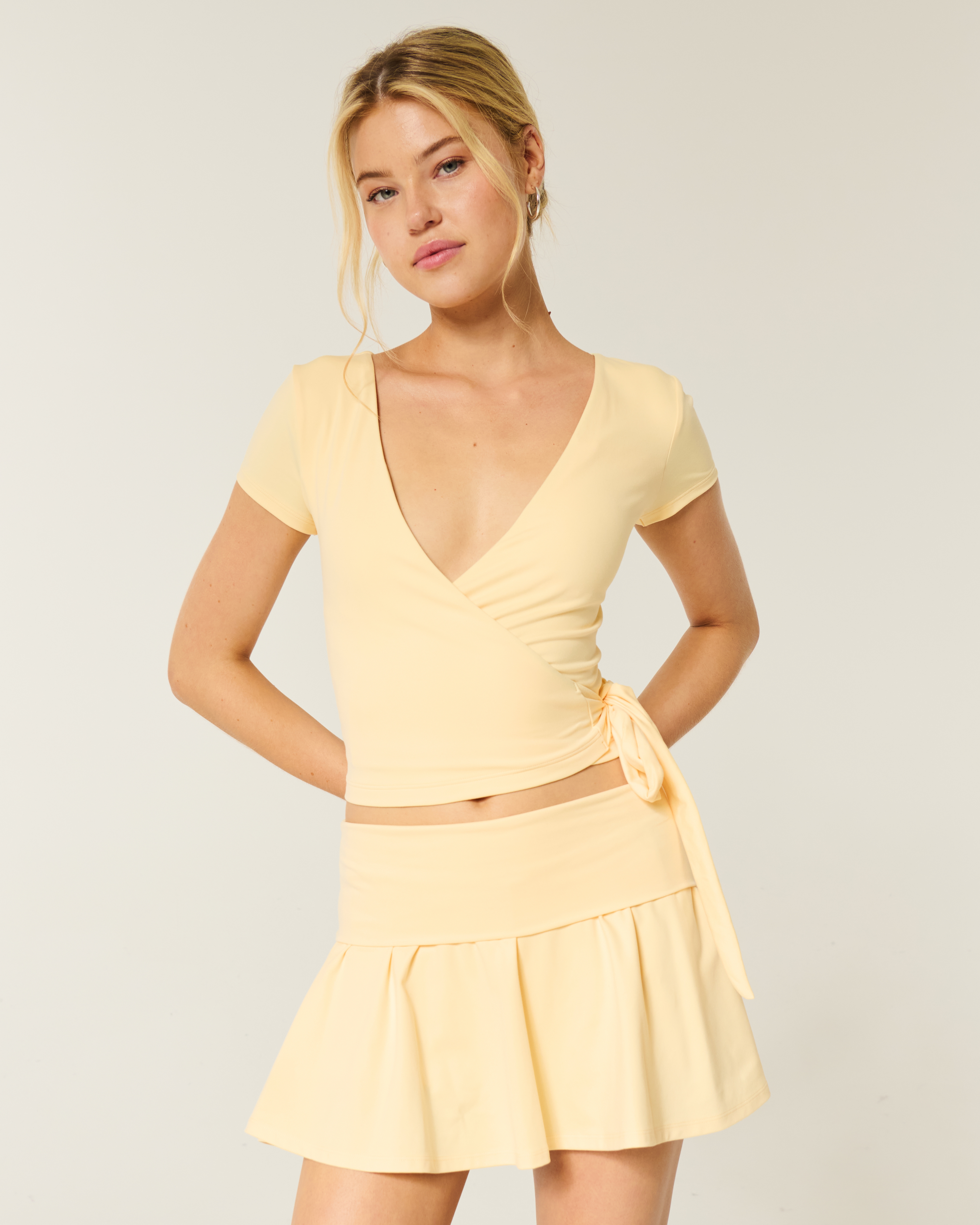 Gilly Hicks Active Recharge Foldover Skortie