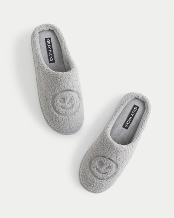 Hollister slippers 2025