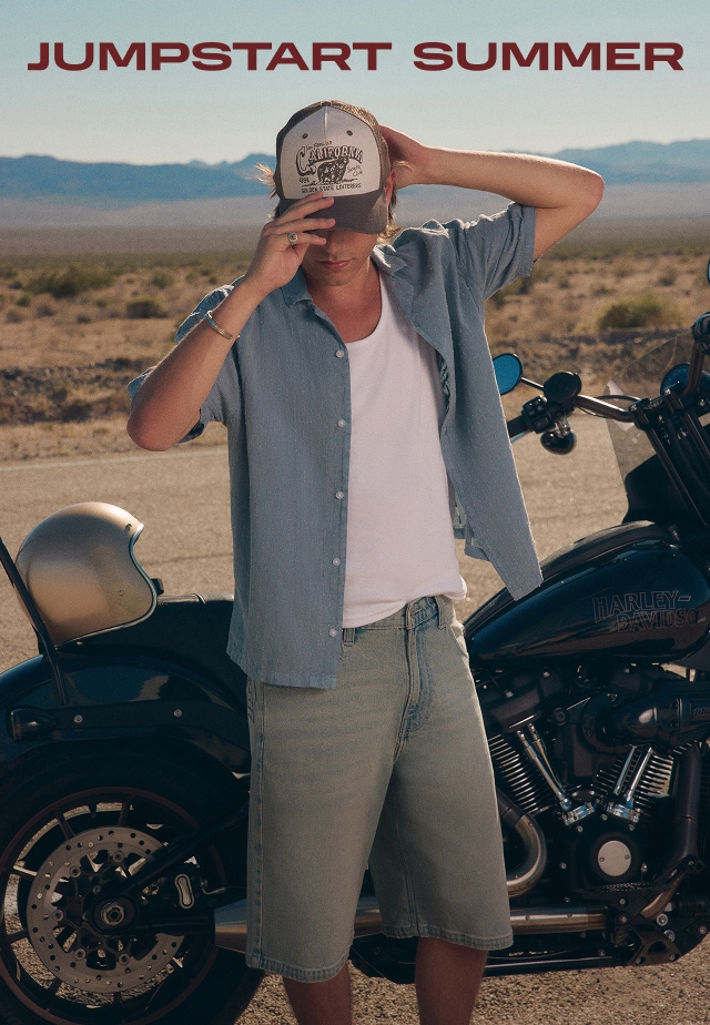 asami♡ホリスターシャツ×3 Clothing for Women & Men | Teen Clothing | Hollister Co.