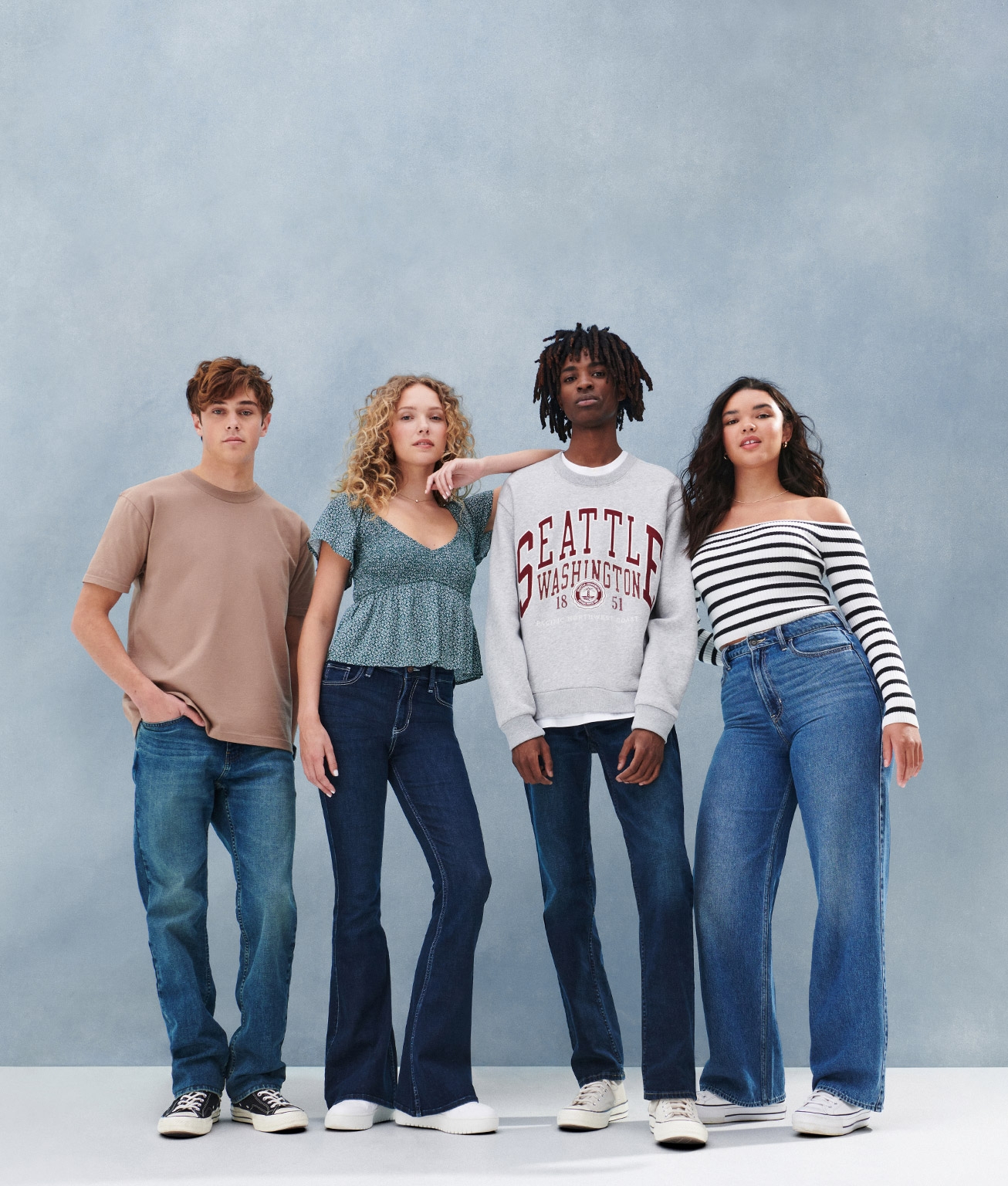 Clothing for Women & Men | Teen Clothing | Hollister Co.